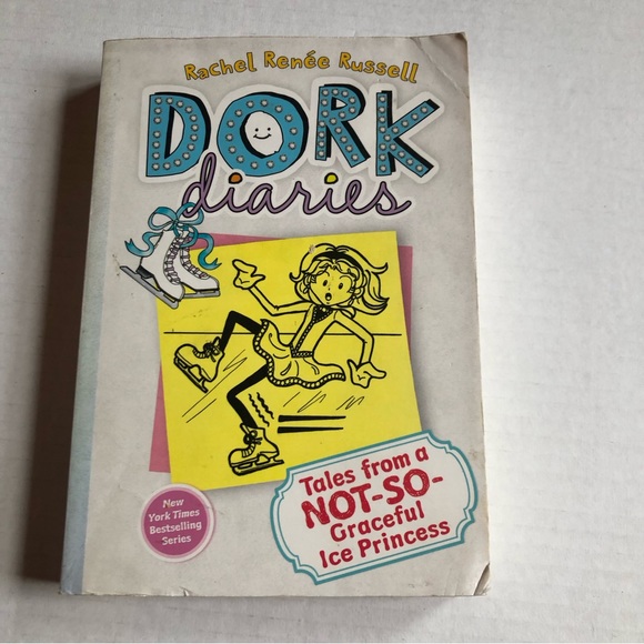 Dork Diaries 4 Book Lot - Picture 4 of 7